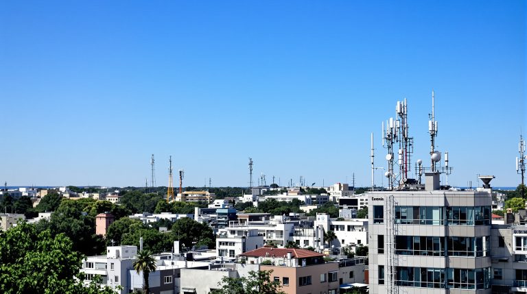 skyline_technologique
